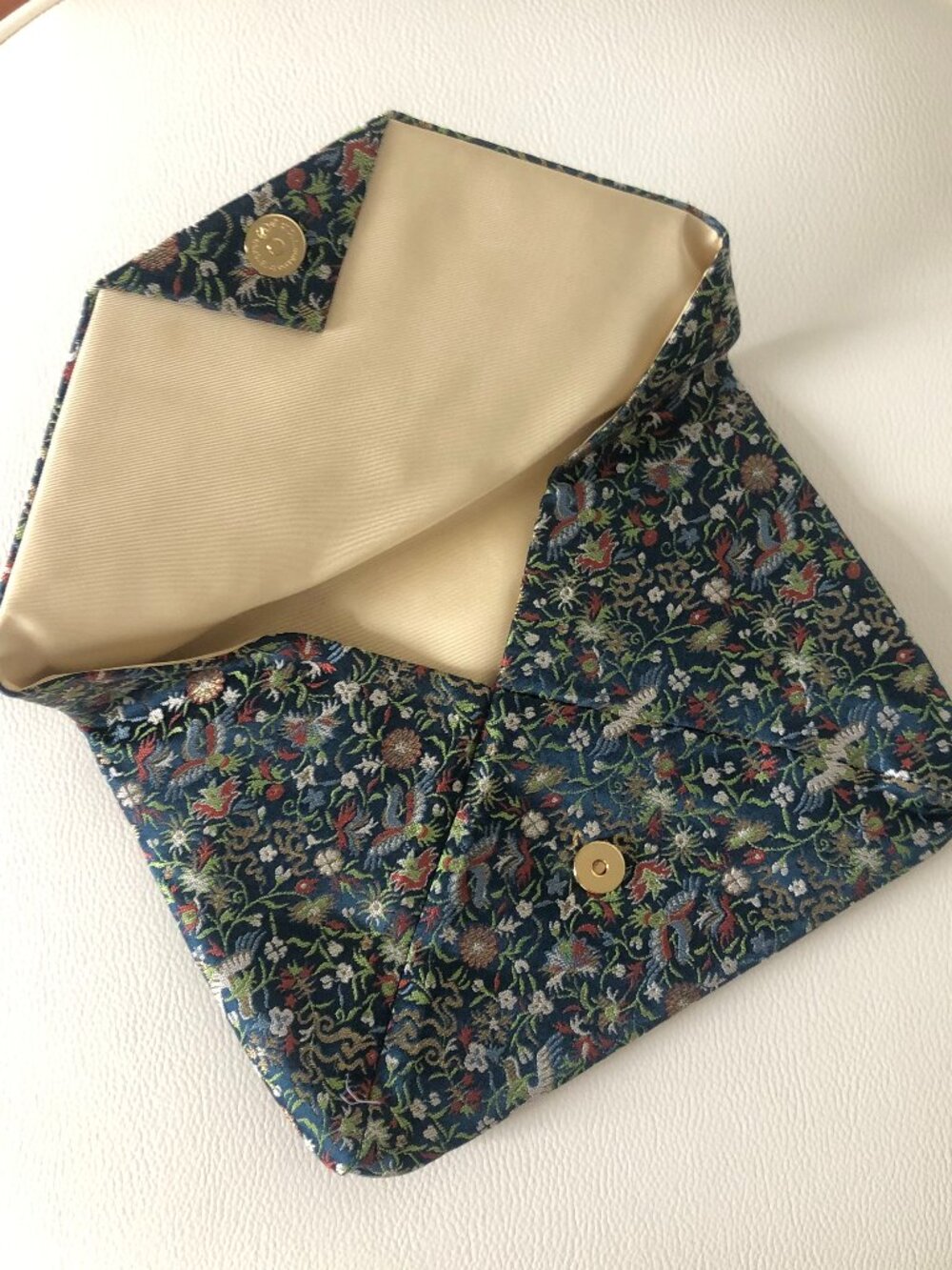 NEW - Deep Blue Silk Evening Clutch Asian Floral Bird Swan Embroidered Purse